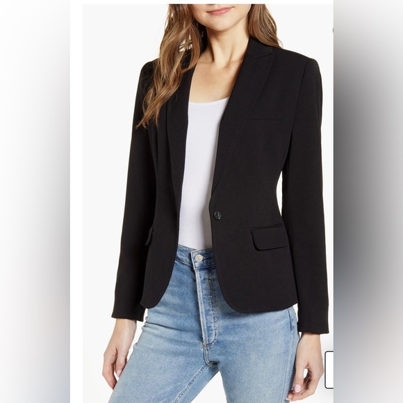 Vince Camuto Jackets & Blazers - NWT Vince Camuto Nina Classic Notched Collar Blazer. Black. Size 10